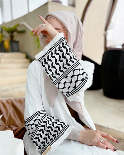 LM046 Keffiyeh Inspired Open Abaya Cardigan with Belt Tessel Kimono Robe Kuffiyah Design