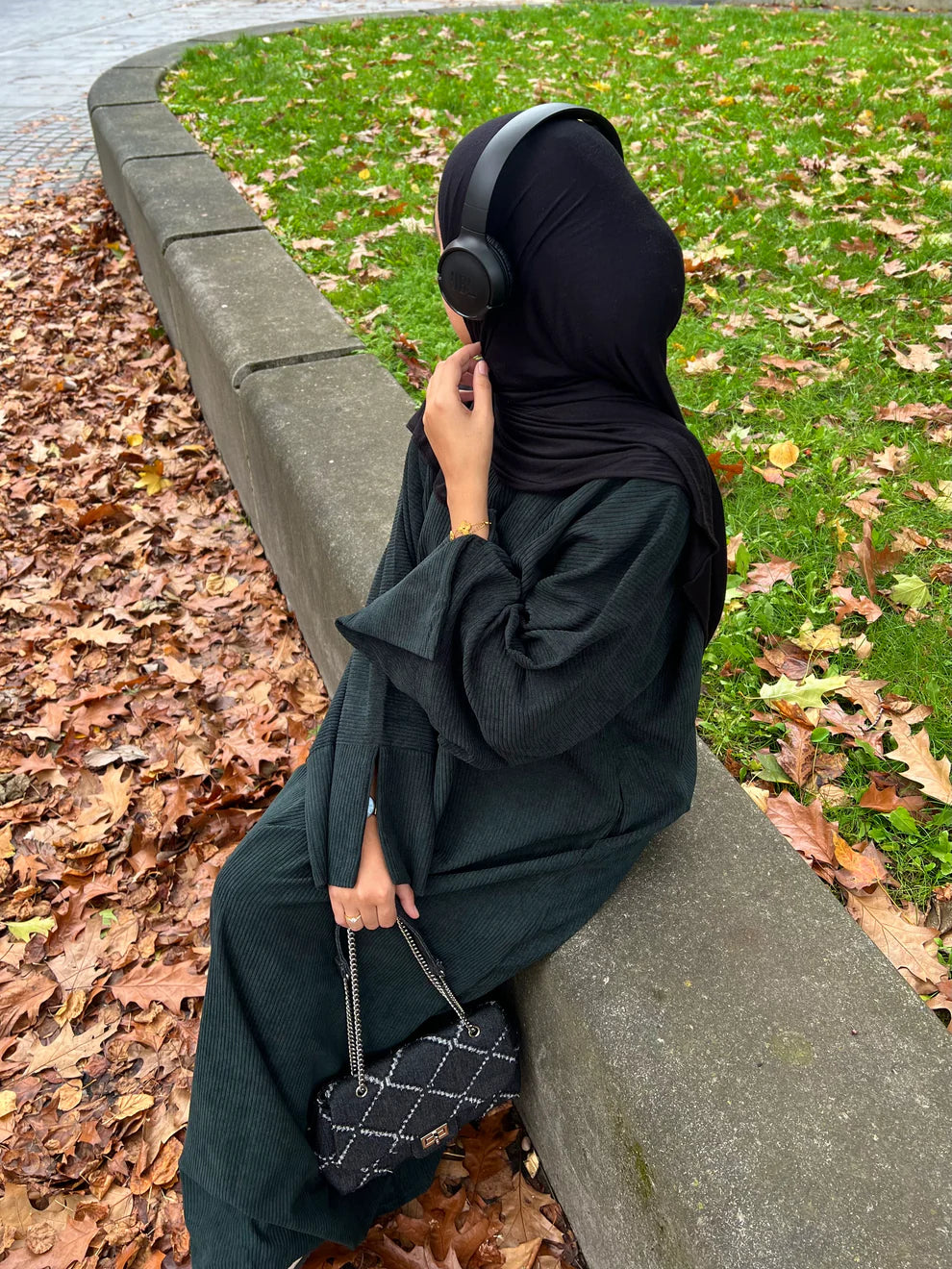 LM049 Corduroy Winter Thick Maxi Dress Closed Abaya