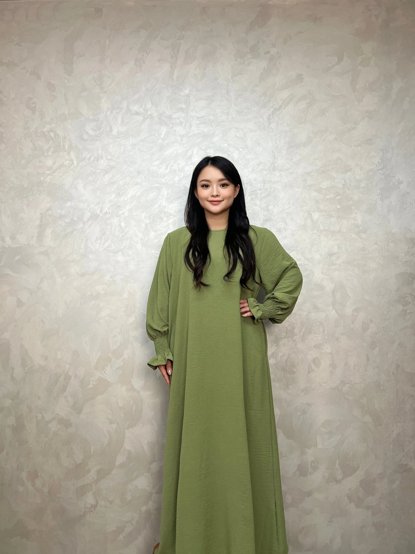 LM008 Crepe Slip Abaya- Dress With Pockets - LumosModesty