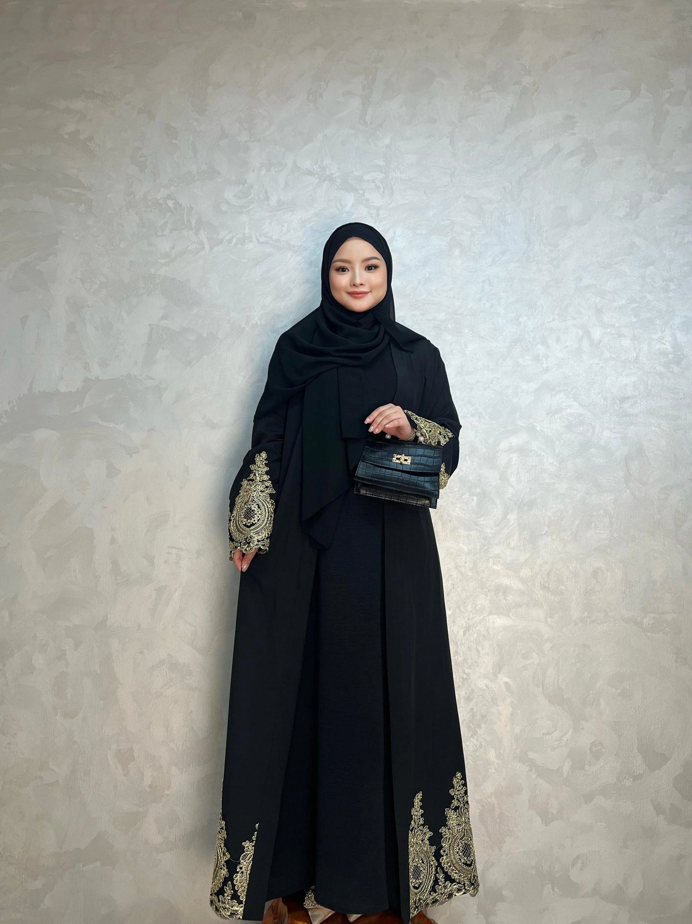 LM015 Luxury Gold Embroidery Open Abaya (Premium) - LumosModesty